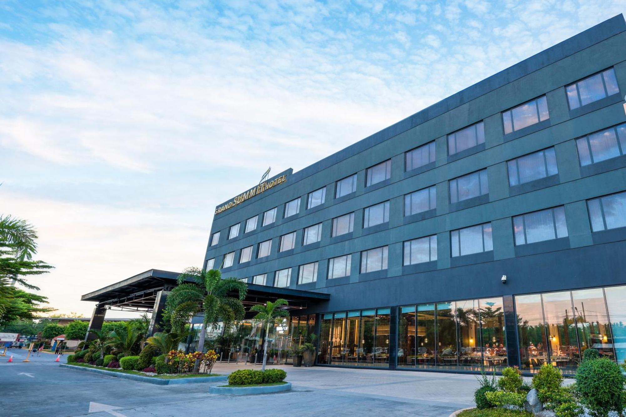 Grand Summit Hotel General Santos General Santos City Eksteriør billede